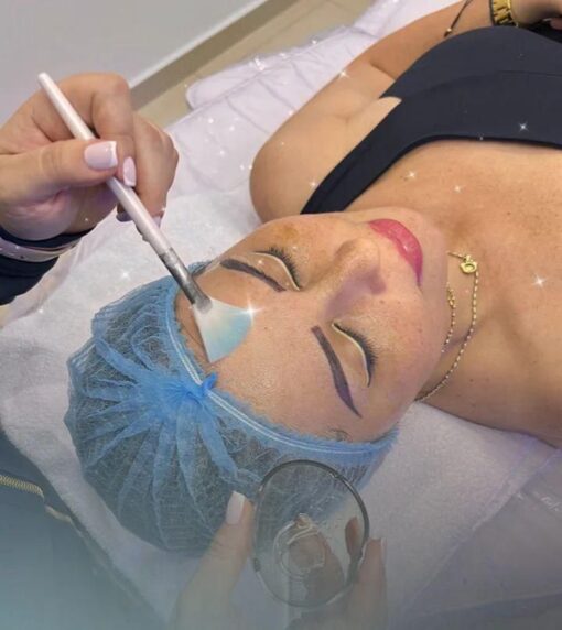 LIMPIEZA FACIAL CON APLICACION DE PEELING